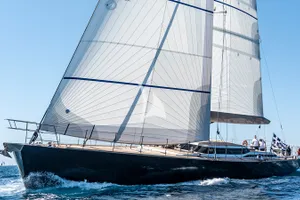 BLACK LION - Perini Navi 30m - 4 Cabins - Athens - Mykonos - Paros - Cyclades - Greece BLACK LION - Perini Navi 30m - 4 Cabins - Athens - Mykonos - Paros - Cyclades - Greece