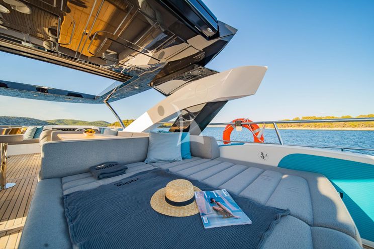 Charter Yacht BLACK MAMBA - Sunseeker 86 Yacht - 4 Cabins - Skradin - Split - Dubrovnik - Hvar - Croatia