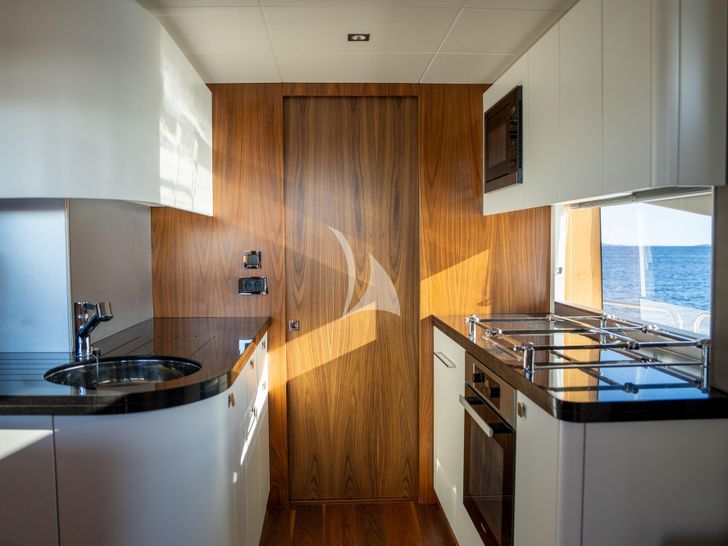 BLACK MAMBA Sunseeker 86 Yacht - galley BLACK MAMBA Sunseeker 86 Yacht - galley