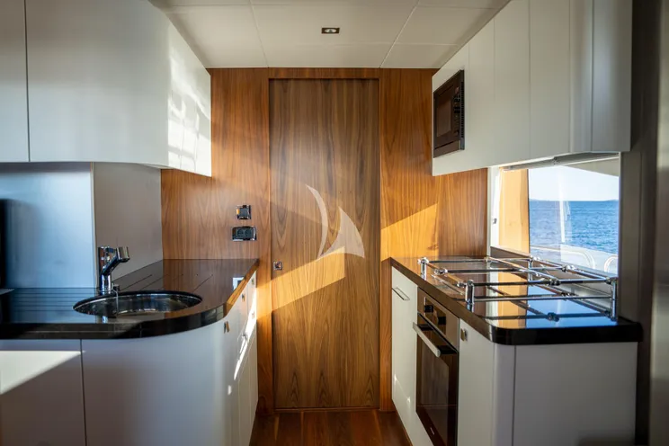 Charter Yacht BLACK MAMBA - Sunseeker 86 Yacht - 4 Cabins - Skradin - Split - Dubrovnik - Hvar - Croatia