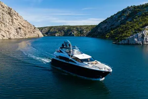 BLACK MAMBA - Sunseeker 86 Yacht - 4 Cabins - Skradin - Split - Dubrovnik - Hvar - Croatia BLACK MAMBA - Sunseeker 86 Yacht - 4 Cabins - Skradin - Split - Dubrovnik - Hvar - Croatia