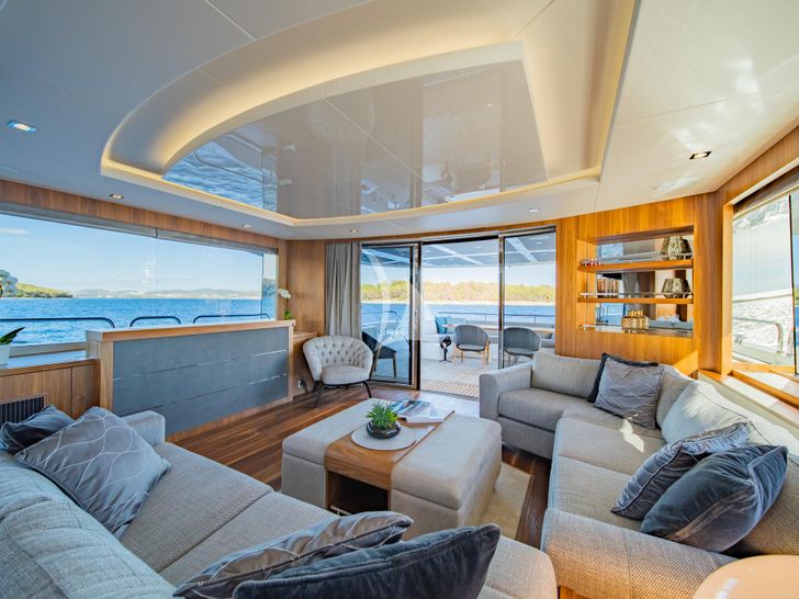 BLACK MAMBA Sunseeker 86 Yacht - main saloon BLACK MAMBA Sunseeker 86 Yacht - main saloon