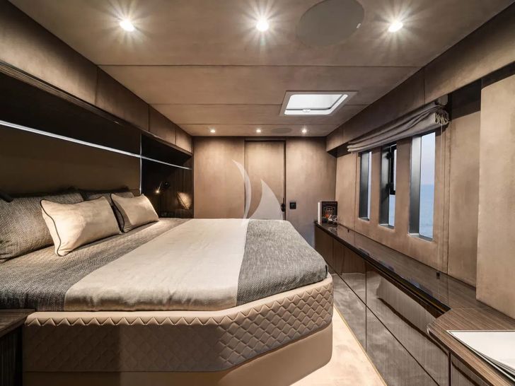 BLACK RAPTOR Sunreef 60 - master cabin BLACK RAPTOR Sunreef 60 - master cabin