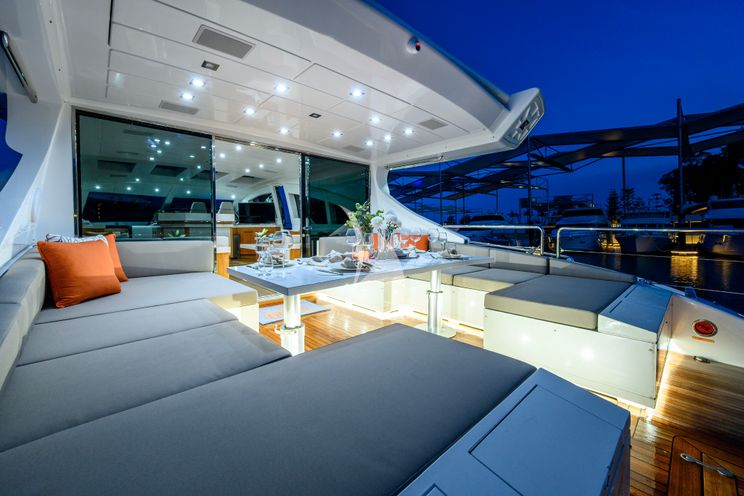 Charter Yacht BLANC - Mangusta 23m - 2 Cabins - Sydney - Whitsunday Islands - East Coast Australia