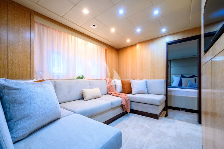 Charter Yacht BLANC - Mangusta 23m - 2 Cabins - Sydney - Whitsunday Islands - East Coast Australia