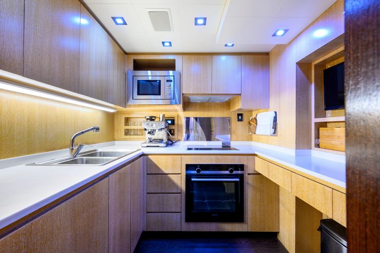 Charter Yacht BLANC - Mangusta 23m - 2 Cabins - Sydney - Whitsunday Islands - East Coast Australia