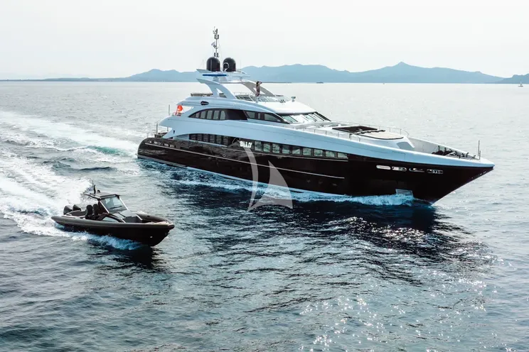 Charter Yacht BLISS - Heesen 44m - 7 Cabins - Athens - Mykonos - Paros - Cyclades - Greece