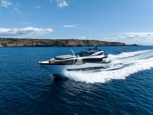 BLUE INFINITY ONE- Sunseeker 95 Yacht - 5 Cabins - Palma - Mallorca - Ibiza - Formentera - Balearics - Spain BLUE INFINITY ONE- Sunseeker 95 Yacht - 5 Cabins - Palma - Mallorca - Ibiza - Formentera - Balearics - Spain