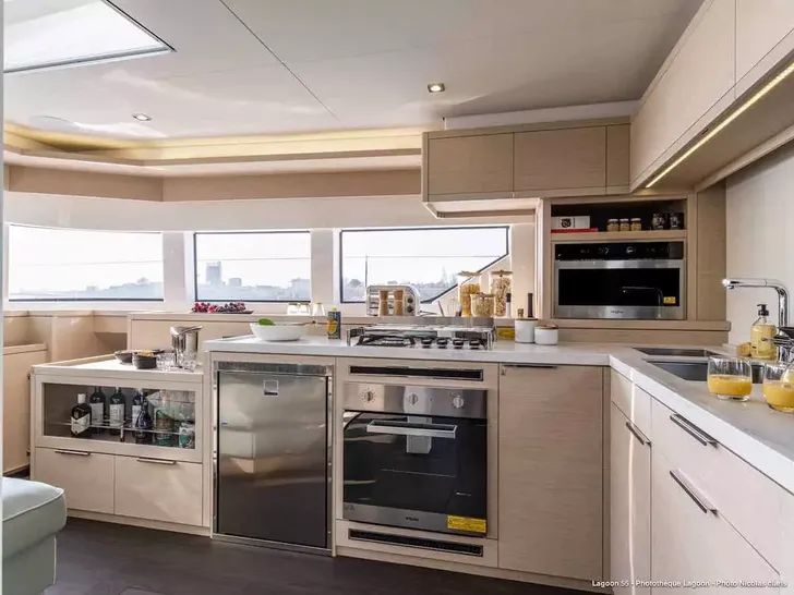 BLUE Lagoon 55 - galley BLUE Lagoon 55 - galley