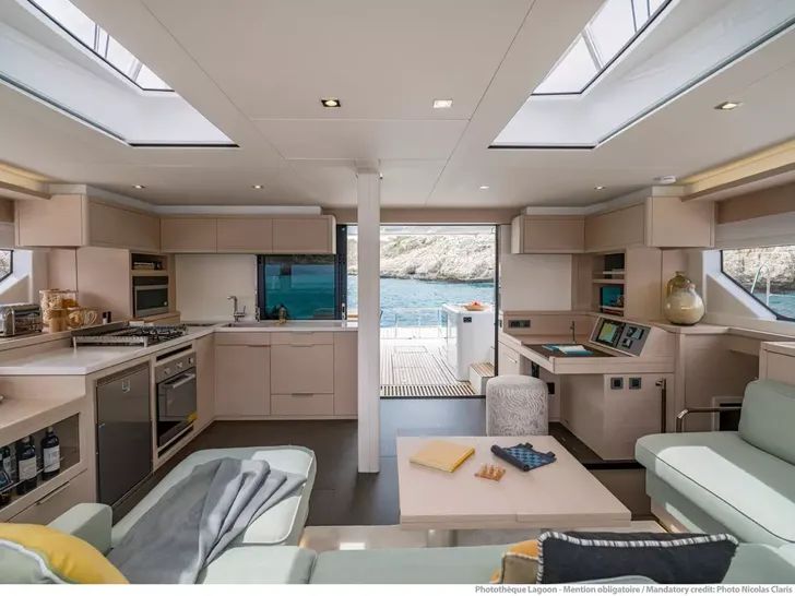 BLUE Lagoon 55 - interior BLUE Lagoon 55 - interior