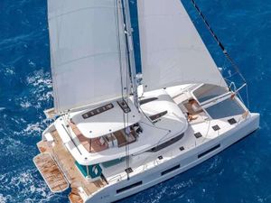 BLUE - Lagoon 55 - 5 Cabins - Procida - Capri - Positano - Amalfi Coast - Italy BLUE - Lagoon 55 - 5 Cabins - Procida - Capri - Positano - Amalfi Coast - Italy