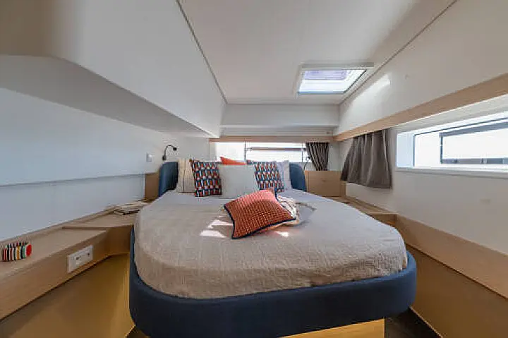 BLUE ARGO Fountaine Pajot New 44 - cabin 1