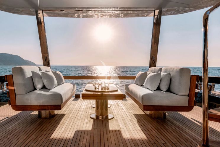 Charter Yacht BLUE EYES - Azimut Magellano 25M - 4 Cabins - Naples - Castellamare di Stabia - Capri - Positano - Amalfi Coast