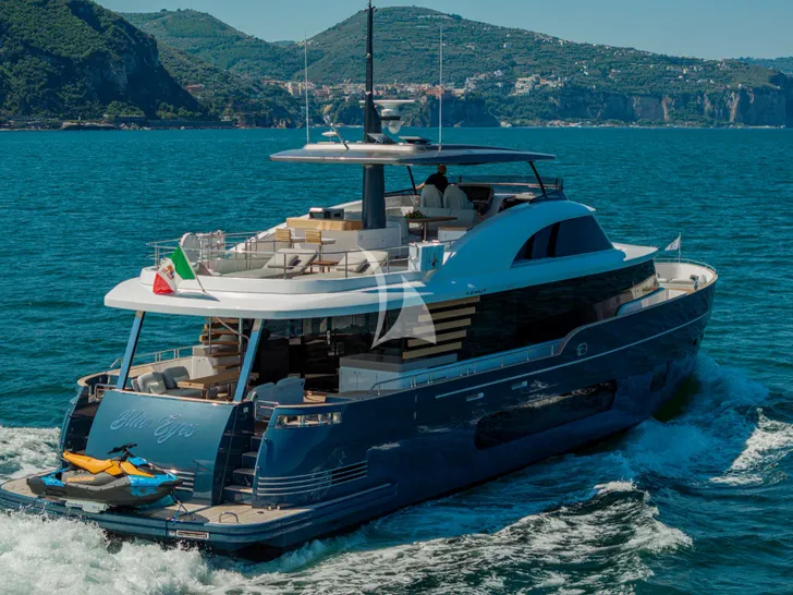 BLUE EYES Azimut Magellano 25M - aft shot BLUE EYES Azimut Magellano 25M - aft shot