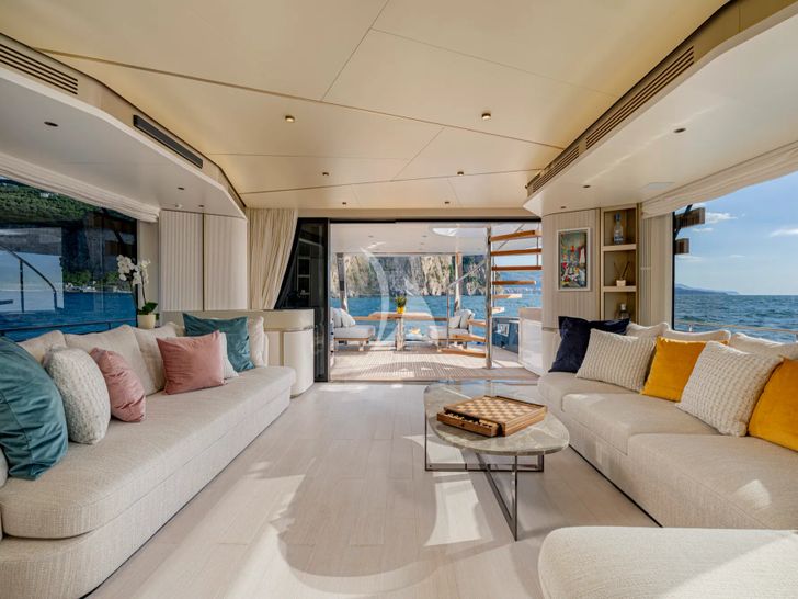 BLUE EYES Azimut Magellano 25M - main saloon lounge BLUE EYES Azimut Magellano 25M - main saloon lounge