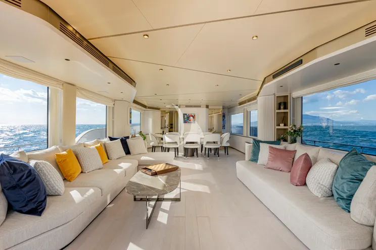 Charter Yacht BLUE EYES - Azimut Magellano 25M - 4 Cabins - Naples - Castellamare di Stabia - Capri - Positano - Amalfi Coast