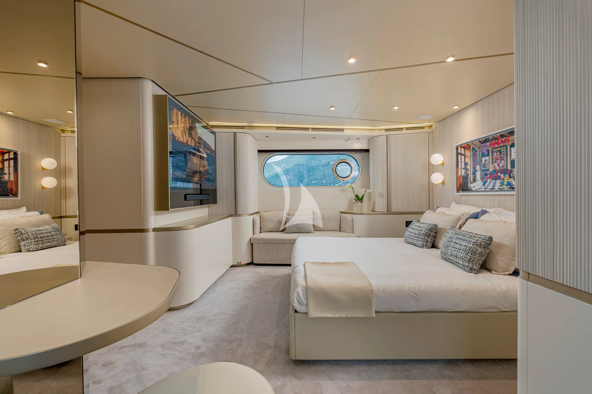 Charter Yacht BLUE EYES - Azimut Magellano 25M - 4 Cabins - Naples - Castellamare di Stabia - Capri - Positano - Amalfi Coast