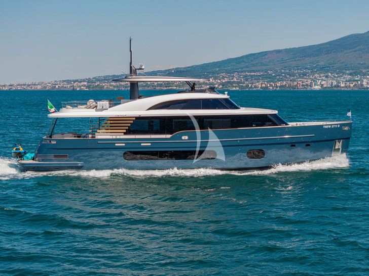 BLUE EYES Azimut Magellano 25M - profile BLUE EYES Azimut Magellano 25M - profile