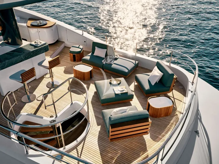 BLUE EYES Azimut Magellano 25M - sundeck aft BLUE EYES Azimut Magellano 25M - sundeck aft