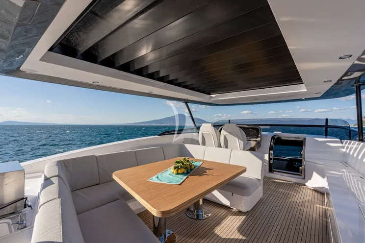 Charter Yacht BLUE EYES - Azimut Magellano 25M - 4 Cabins - Naples - Castellamare di Stabia - Capri - Positano - Amalfi Coast