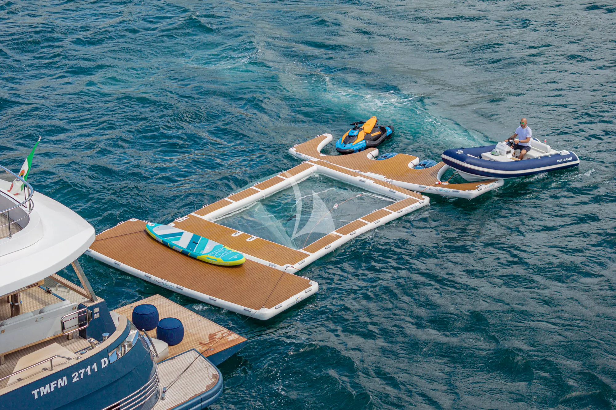 Charter Yacht BLUE EYES - Azimut Magellano 25M - 4 Cabins - Naples - Castellamare di Stabia - Capri - Positano - Amalfi Coast