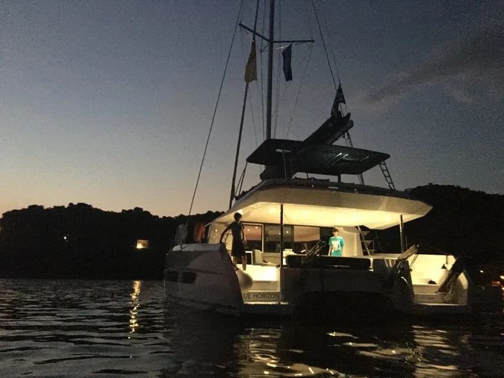 BLUE HORIZON Dufour 48 - at night BLUE HORIZON Dufour 48 - at night