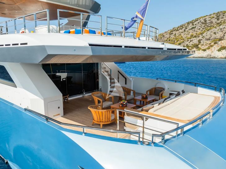 BLUE MOON Admiral 44m - main aft deck BLUE MOON Admiral 44m - main aft deck