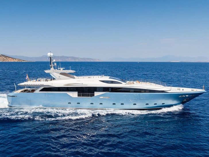 BLUE MOON Admiral 44m - profile BLUE MOON Admiral 44m - profile