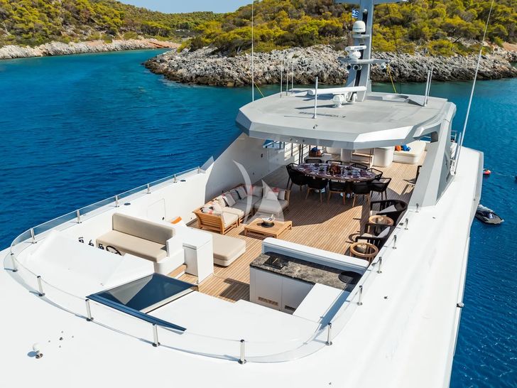 BLUE MOON Admiral 44m - sundeck forward BLUE MOON Admiral 44m - sundeck forward