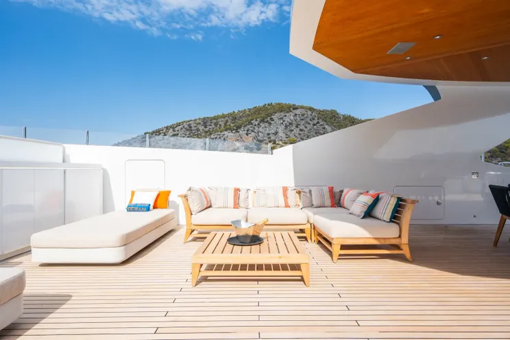 Charter Yacht BLUE MOON - Admiral 44m - 5 Cabins - Monaco - Cannes - St Tropez - Nice - Antibes - French Riviera