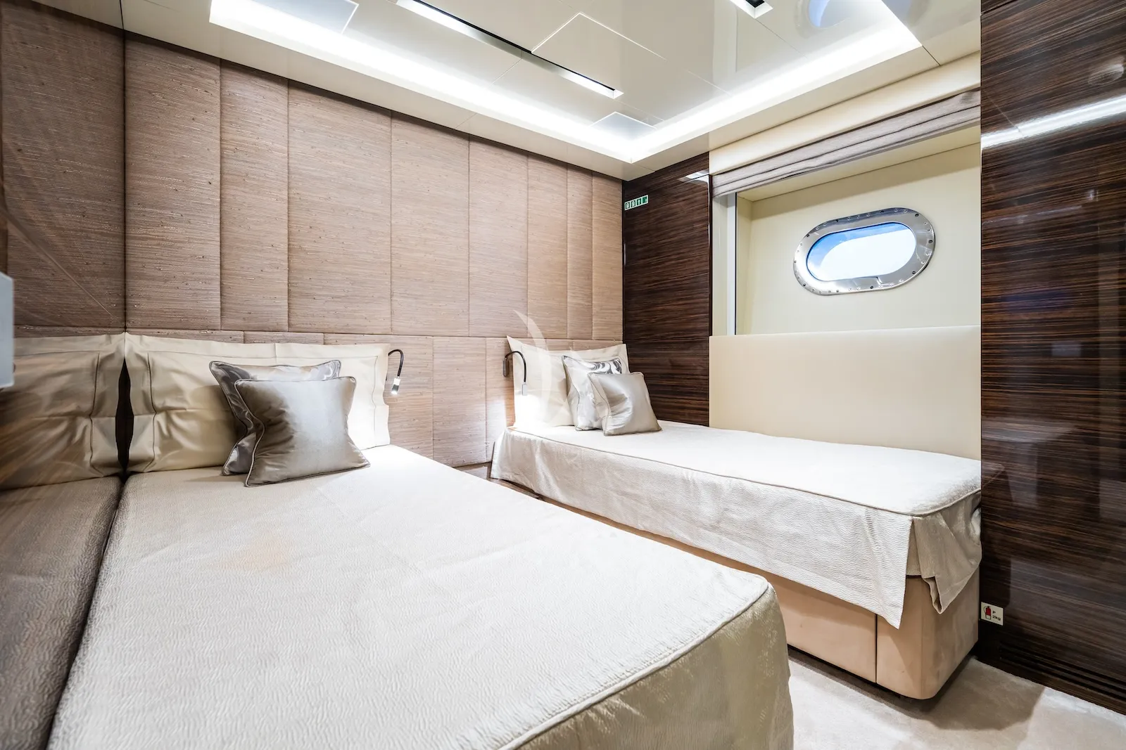 Charter Yacht BLUE MOON - Admiral 44m - 5 Cabins - Monaco - Cannes - St Tropez - Nice - Antibes - French Riviera