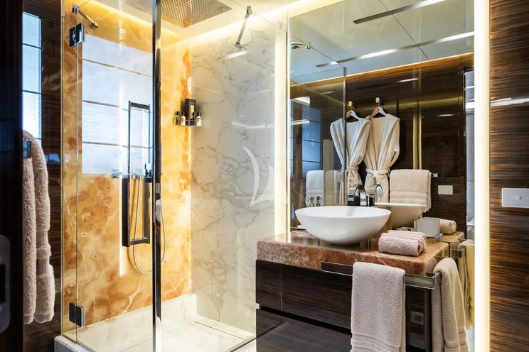 Charter Yacht BLUE MOON - Admiral 44m - 5 Cabins - Monaco - Cannes - St Tropez - Nice - Antibes - French Riviera