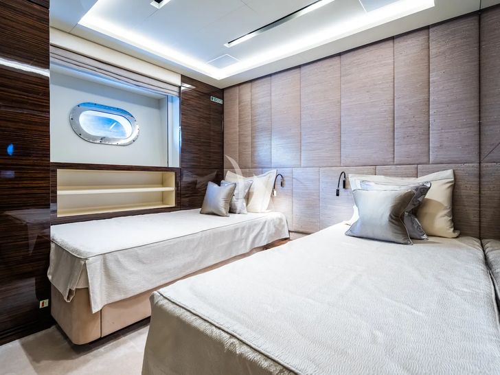 BLUE MOON Admiral 44m - twin cabin 2 BLUE MOON Admiral 44m - twin cabin 2