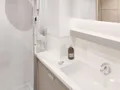 BLUE ONE Fountaine Pajot Aura 51 - master cabin bathroom BLUE ONE Fountaine Pajot Aura 51 - master cabin bathroom
