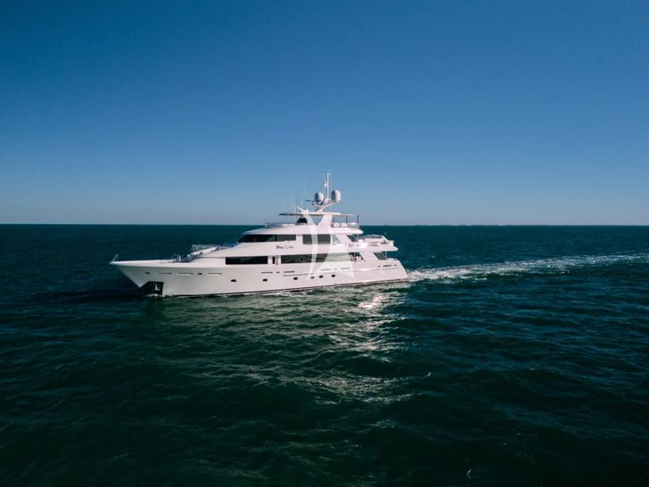 BLUE TIME Westport 130 - cruising BLUE TIME Westport 130 - cruising