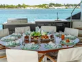 BOA VIDA Ocean Alexander 35R - alfresco dining set up BOA VIDA Ocean Alexander 35R - alfresco dining set up