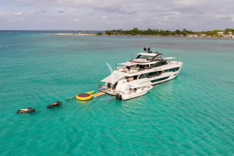 Charter Yacht BOA VIDA - Ocean Alexander 35R - 5 Cabins - Nassau - Exumas - Bahamas