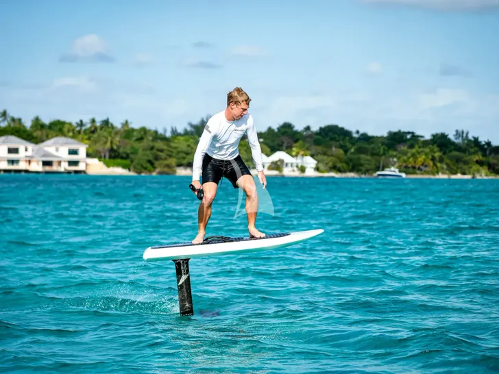 BOA VIDA Ocean Alexander 35R - e-Foiling BOA VIDA Ocean Alexander 35R - e-Foiling