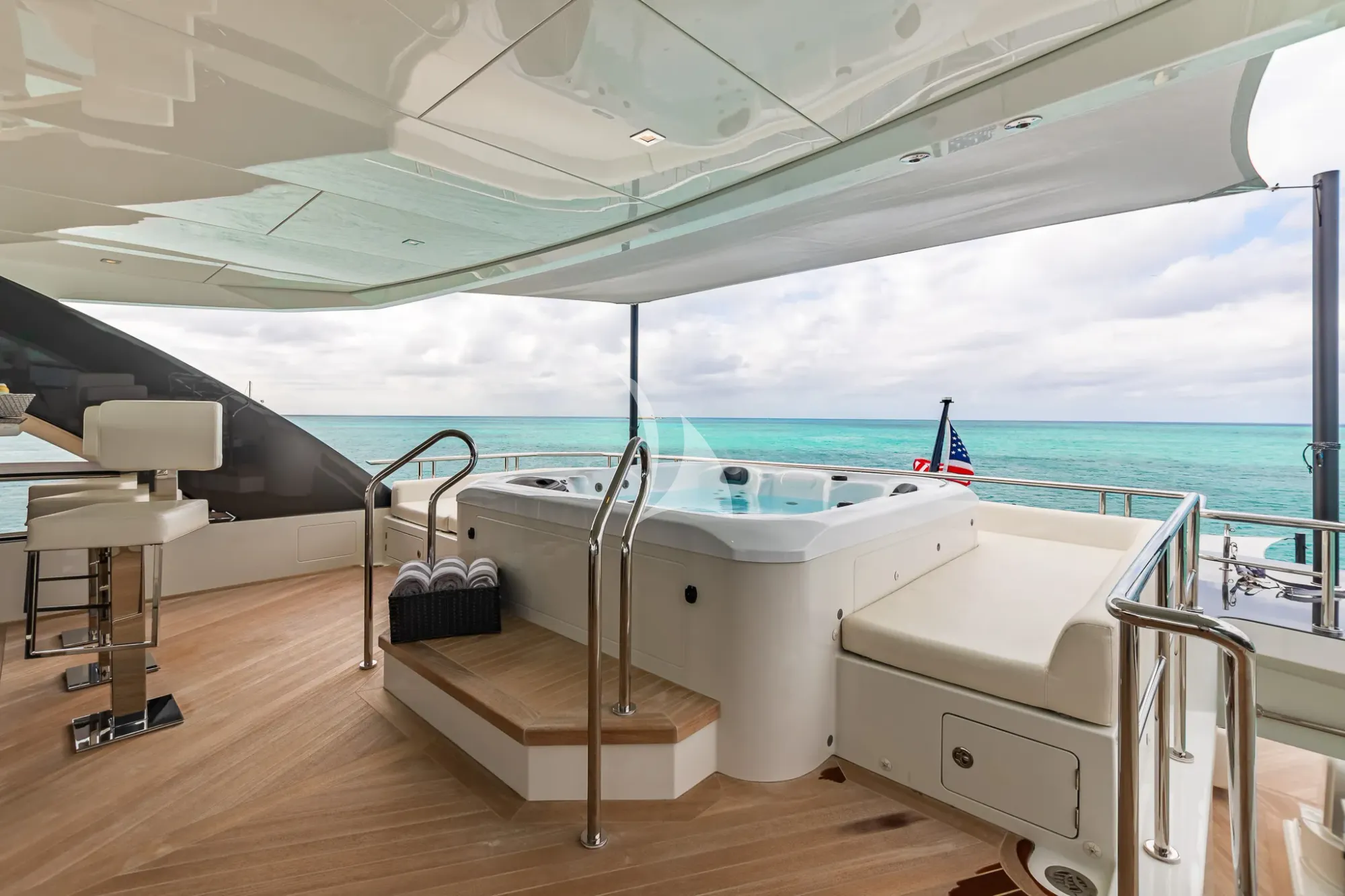 BOA VIDA Ocean Alexander 35R - jacuzzi