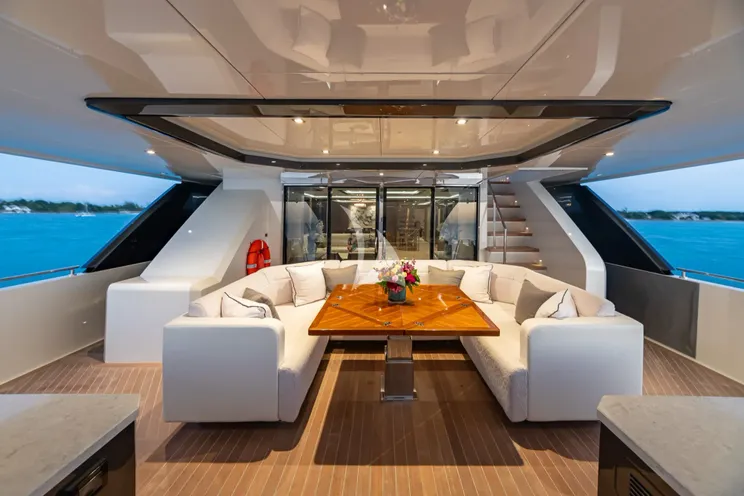 Charter Yacht BOA VIDA - Ocean Alexander 35R - 5 Cabins - Nassau - Exumas - Bahamas