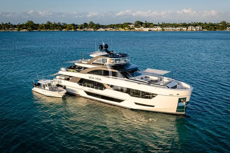 Charter Yacht BOA VIDA - Ocean Alexander 35R - 5 Cabins - Nassau - Exumas - Bahamas