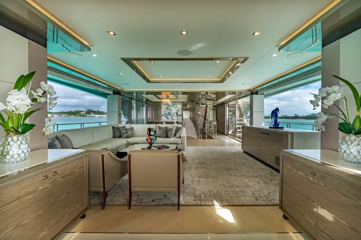 Charter Yacht BOA VIDA - Ocean Alexander 35R - 5 Cabins - Nassau - Exumas - Bahamas