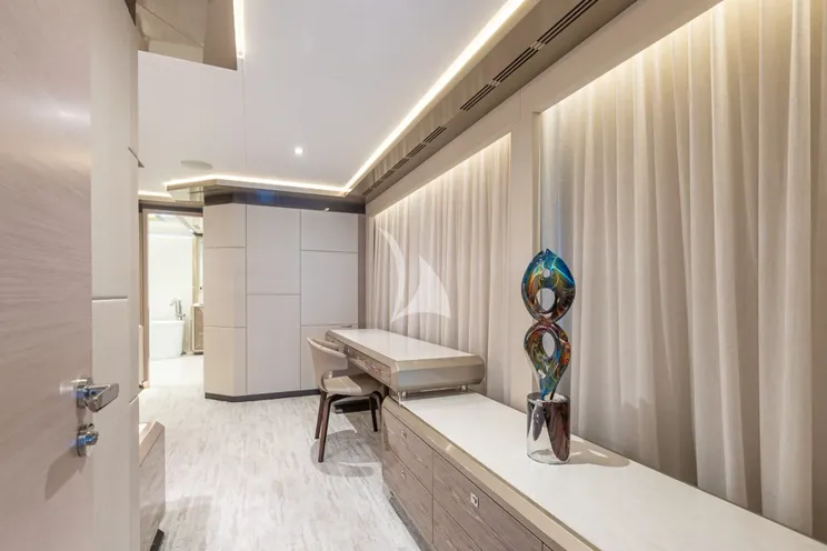 Charter Yacht BOA VIDA - Ocean Alexander 35R - 5 Cabins - Nassau - Exumas - Bahamas