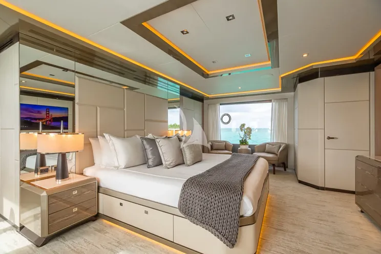 Charter Yacht BOA VIDA - Ocean Alexander 35R - 5 Cabins - Nassau - Exumas - Bahamas