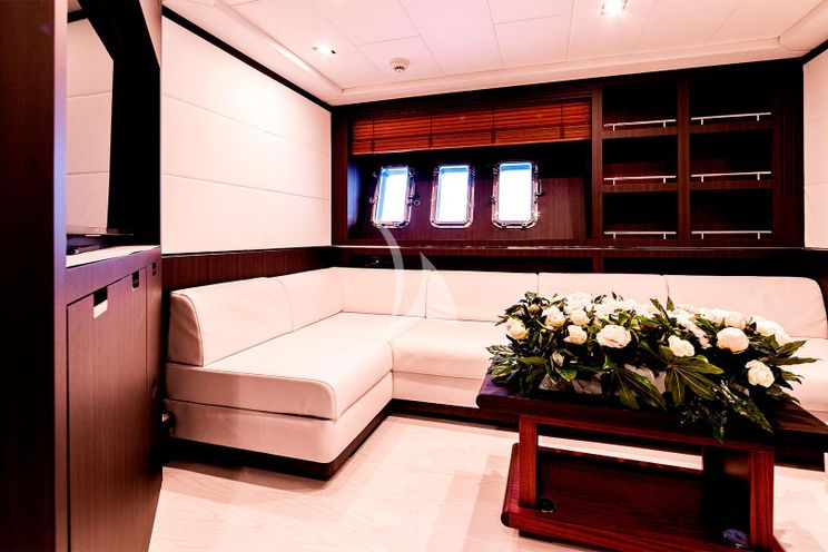 Charter Yacht BOBY - Mangusta 80 - 3 Cabins - Naples - Capri - Positano - Amalfi Coast - Italy
