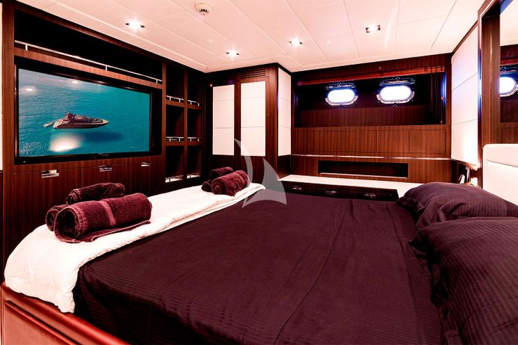 Charter Yacht BOBY - Mangusta 80 - 3 Cabins - Naples - Capri - Positano - Amalfi Coast - Italy