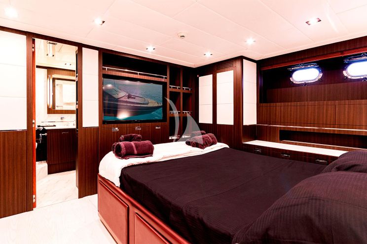 Charter Yacht BOBY - Mangusta 80 - 3 Cabins - Naples - Capri - Positano - Amalfi Coast - Italy