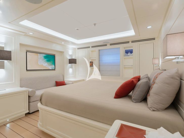 BOJI Codecasa 43 VIP cabin 1 BOJI Codecasa 43 VIP cabin 1