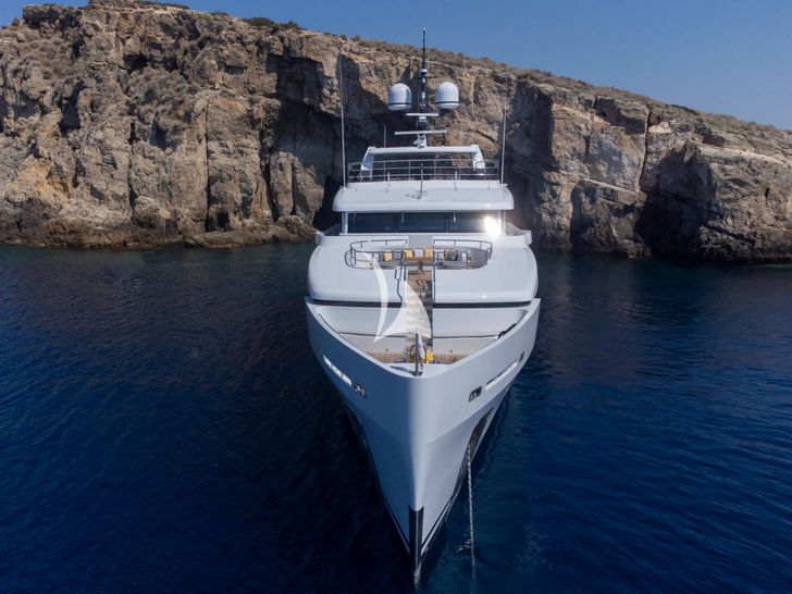 BOJI Codecasa 43 bow view BOJI Codecasa 43 bow view