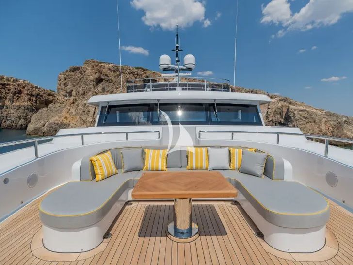 BOJI Codecasa 43 foredeck lounge BOJI Codecasa 43 foredeck lounge